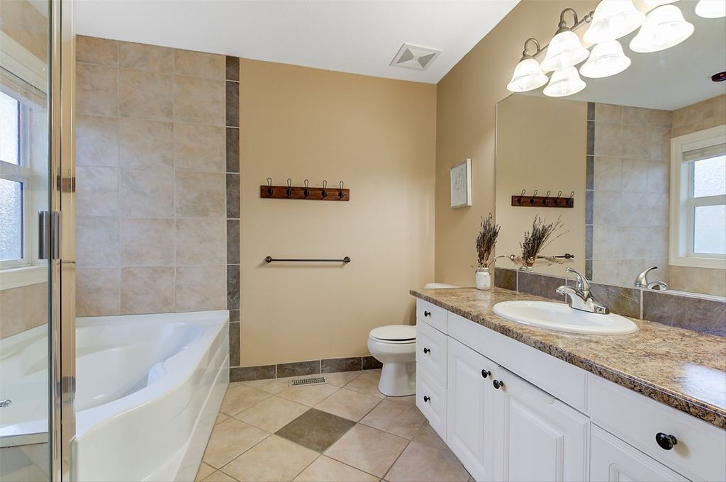 listing image 16512425090261968865