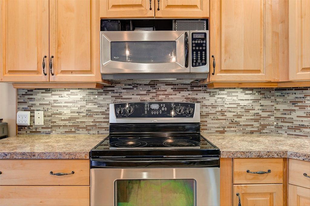 listing image 16511075753066174813