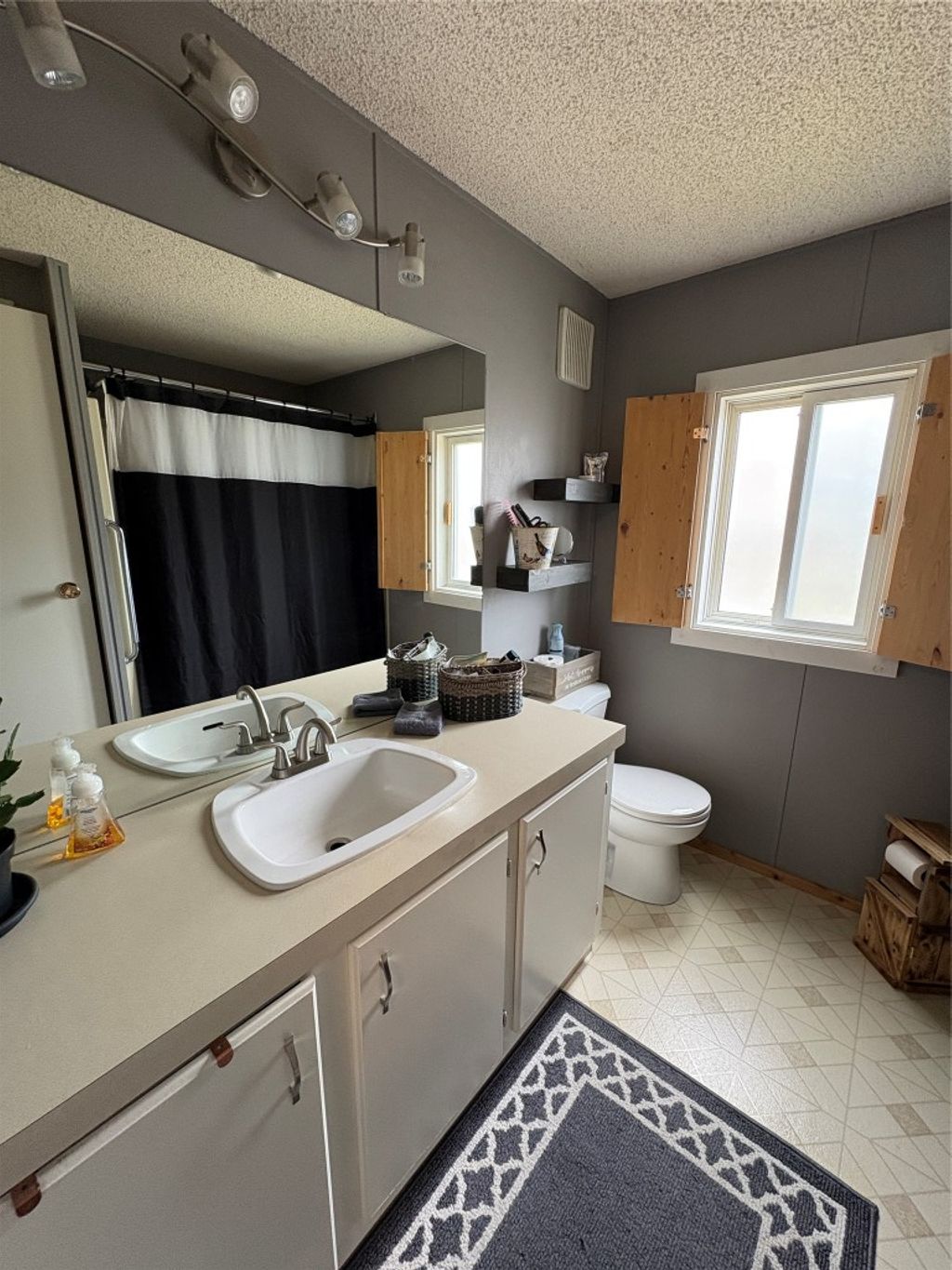 listing image 16514194246007283945