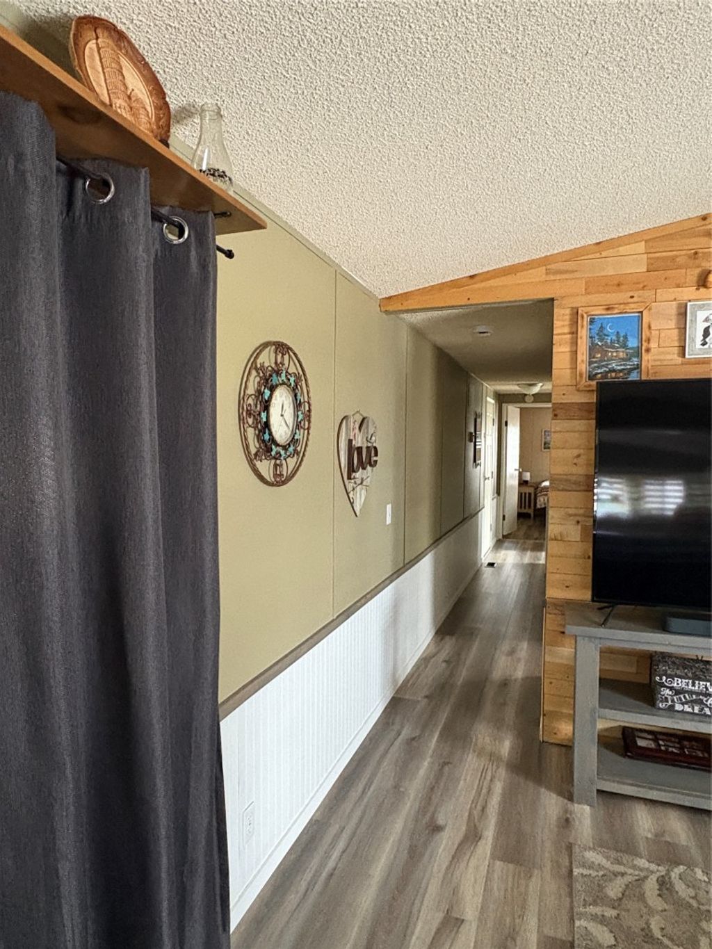 listing image 16512331676662765084