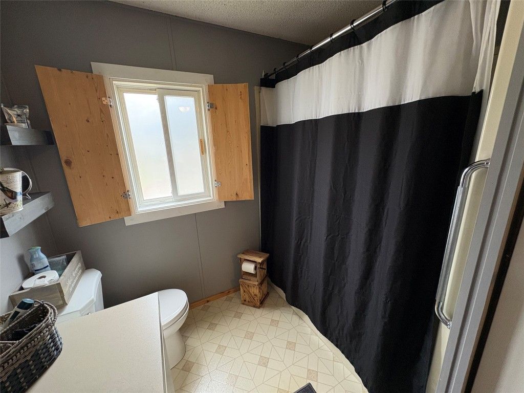 listing image 16519526381546894972