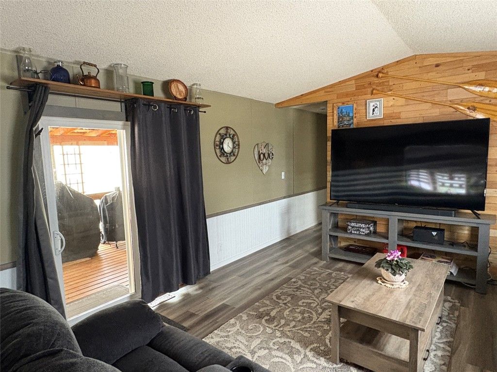 listing image 16513203319397228495