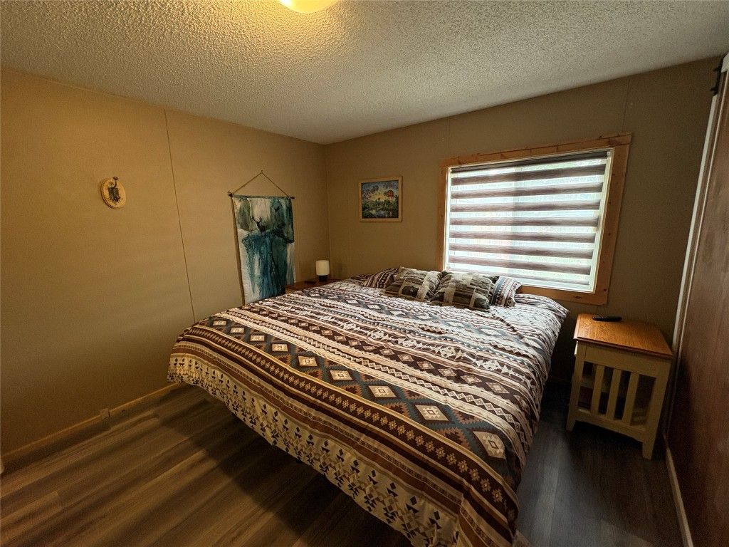 listing image 16512401094880458840