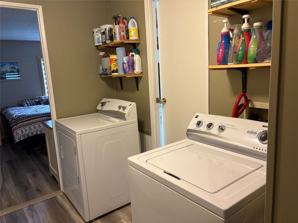 listing image 16515146791000207629