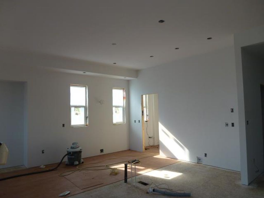 listing image 16511773148754315158