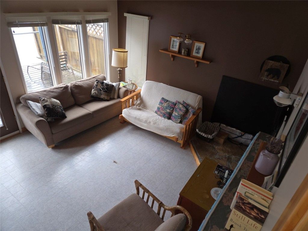 listing image 16517584792383071091