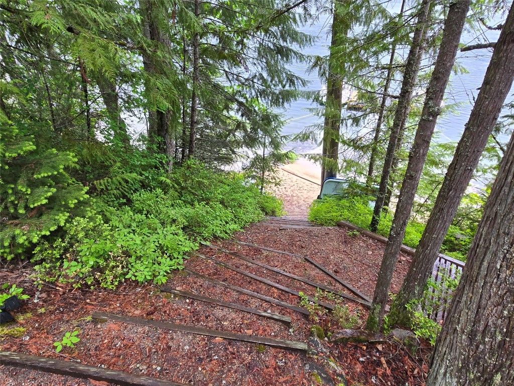 listing image 16513362808604421729