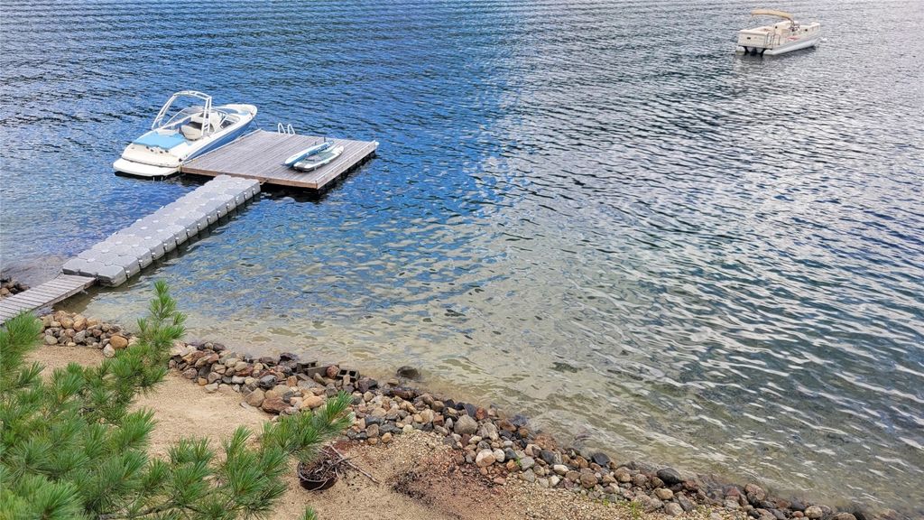 listing image 16519615747373565668