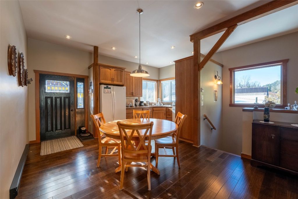listing image 16514279957163948992