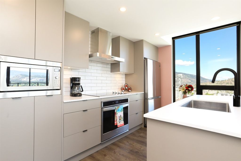 listing image 16516904938771494647
