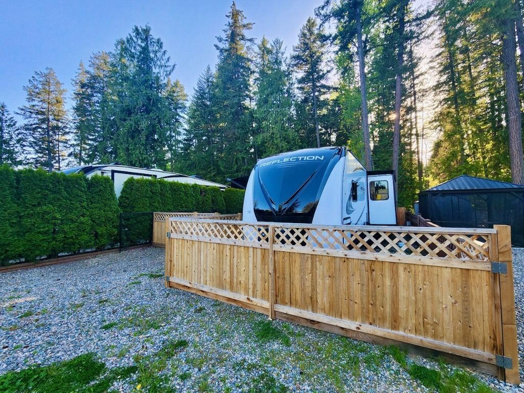 listing image 16515681423419864259