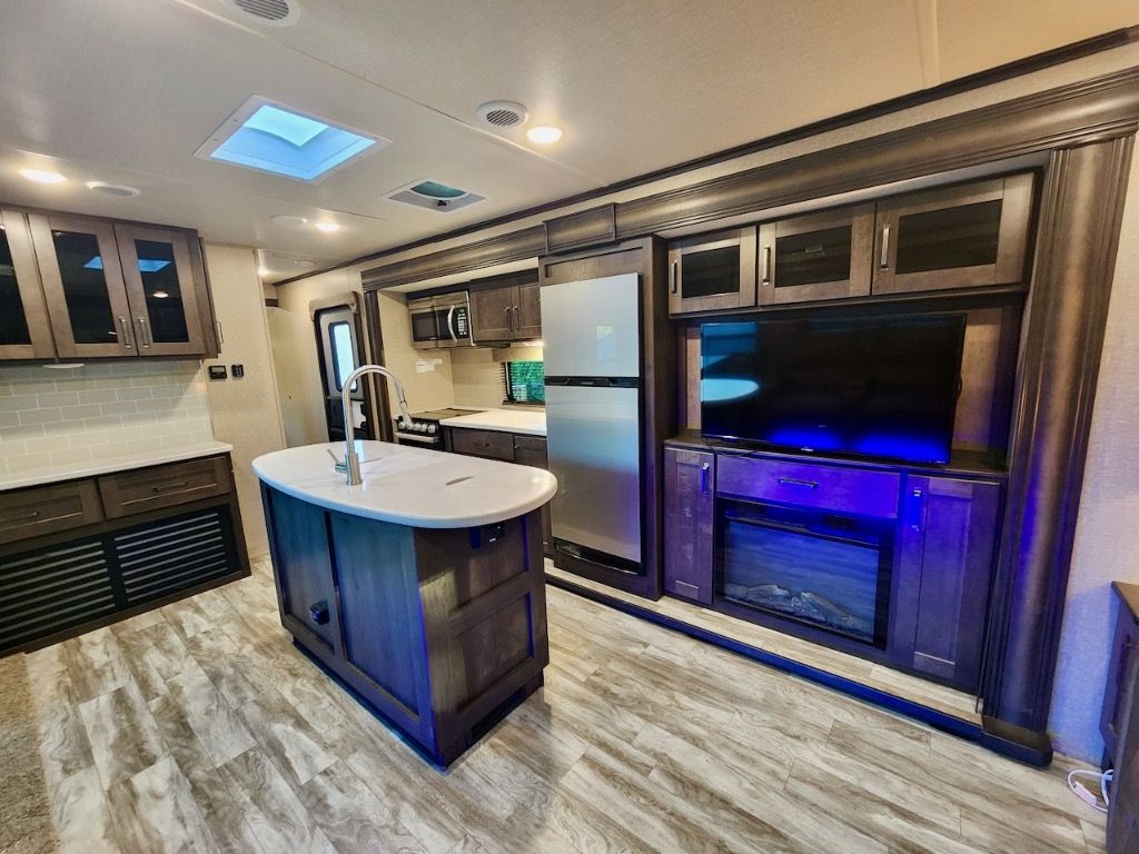 listing image 16510451248020421741