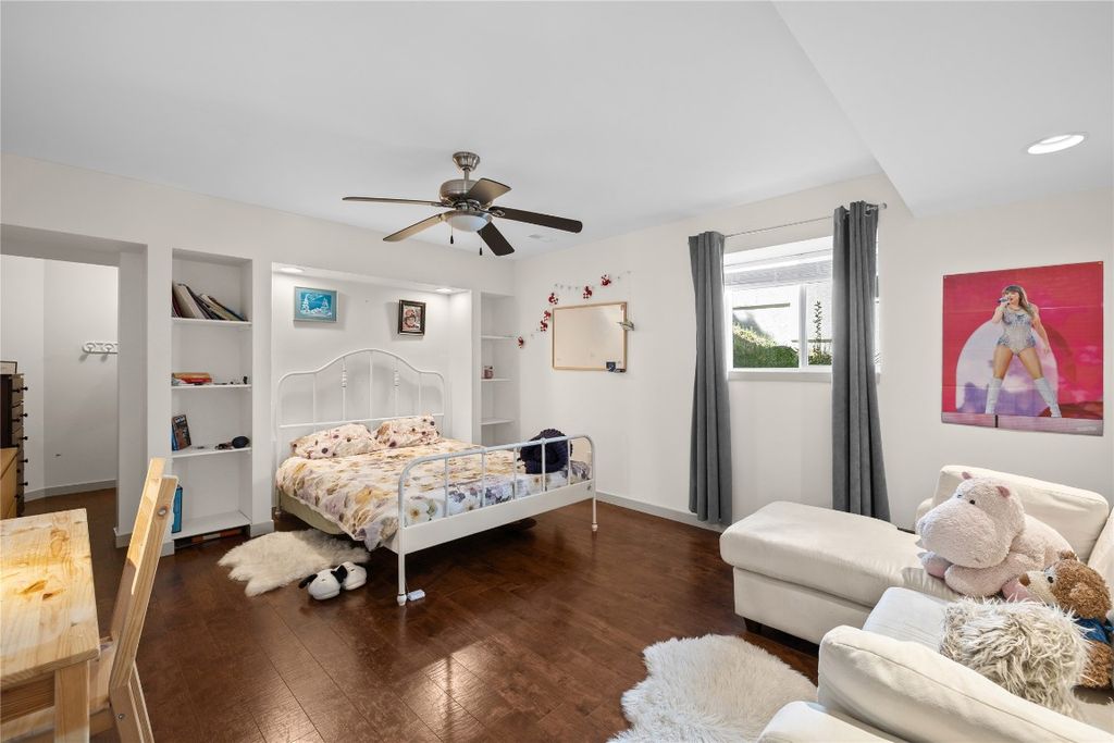 listing image 16513571238981165871
