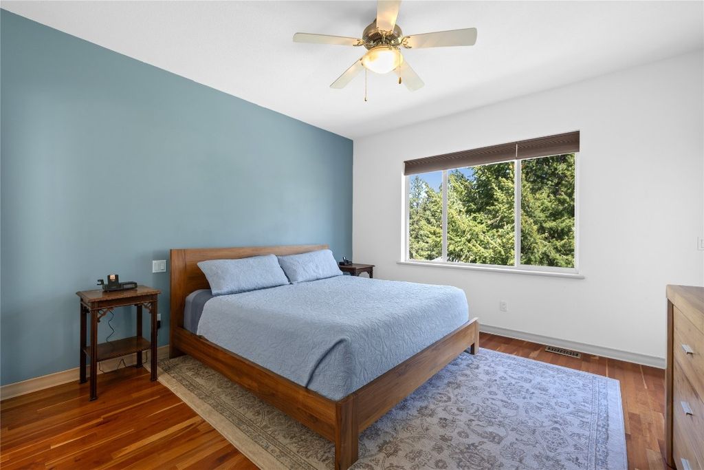 listing image 16515681313990295432