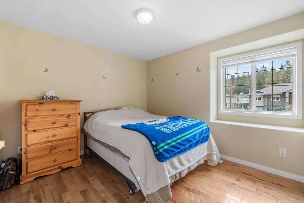listing image 16513049677999693003