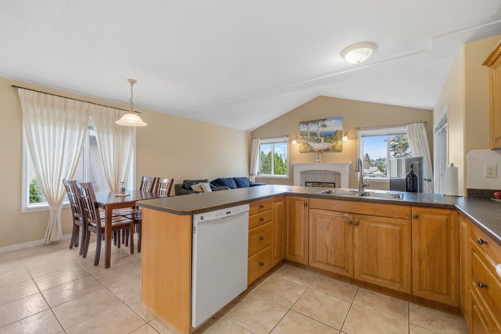 listing image 16515605259853885382
