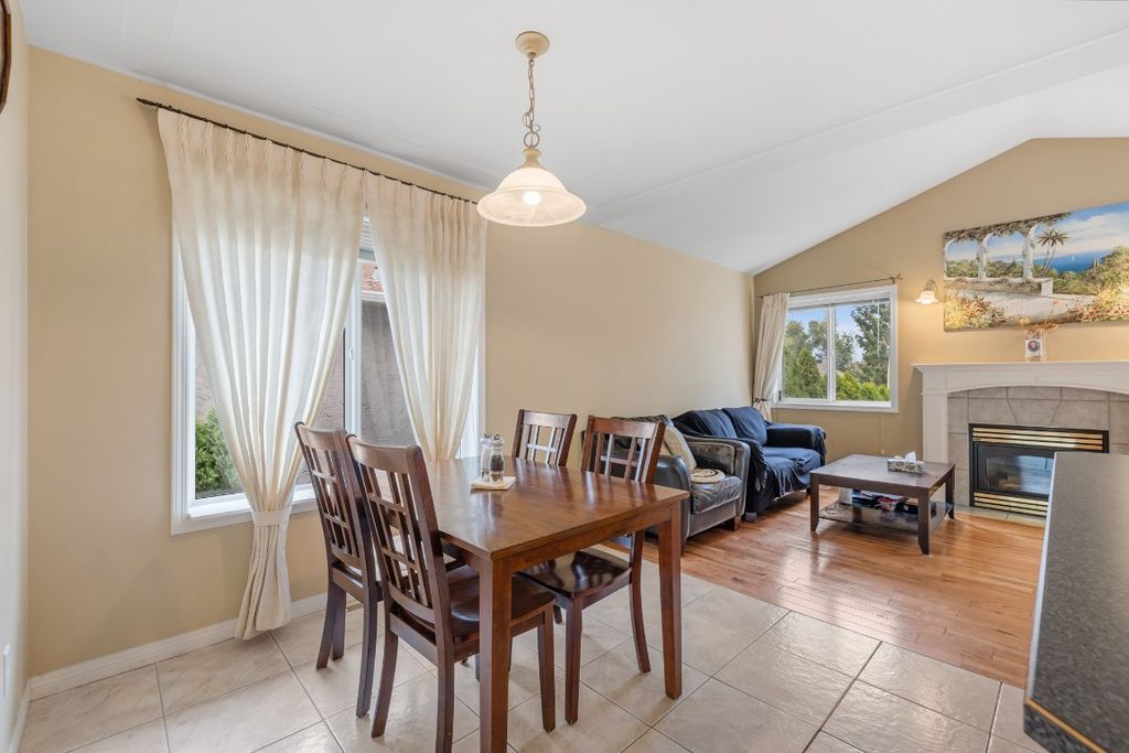 listing image 16510076317491705645