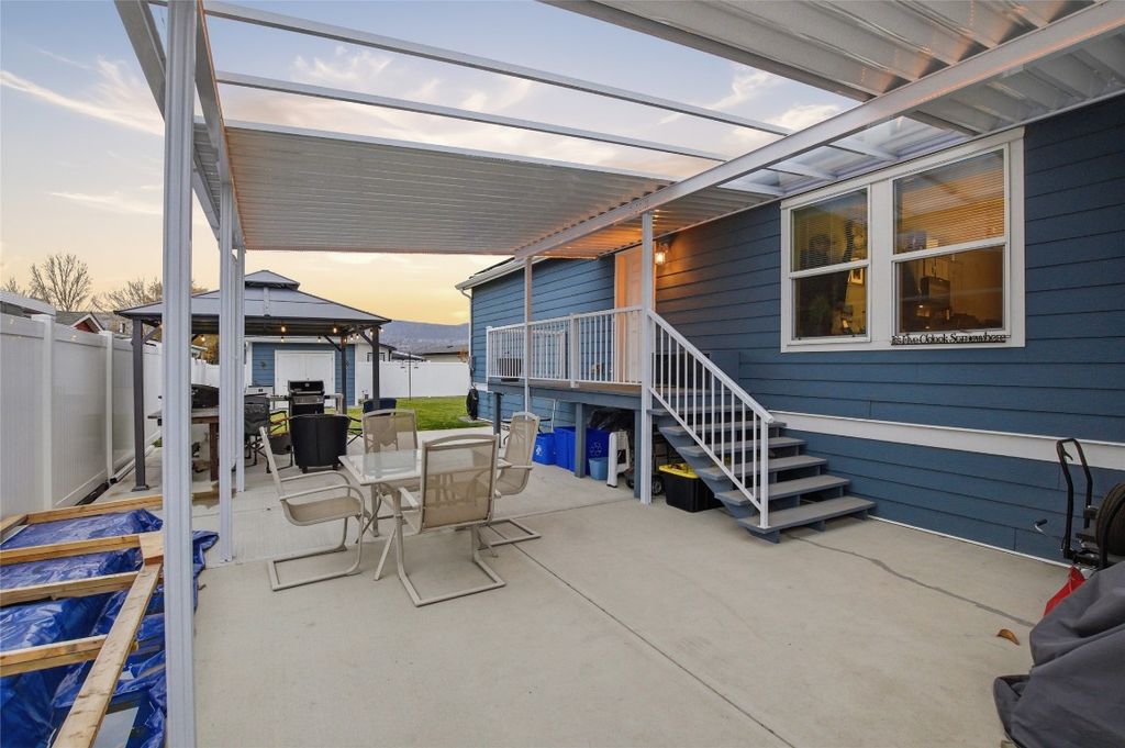 listing image 16510668712465906140