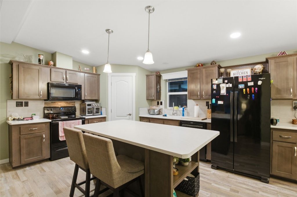 listing image 16516199430629360856