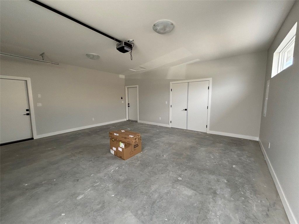 listing image 16510384130706527942