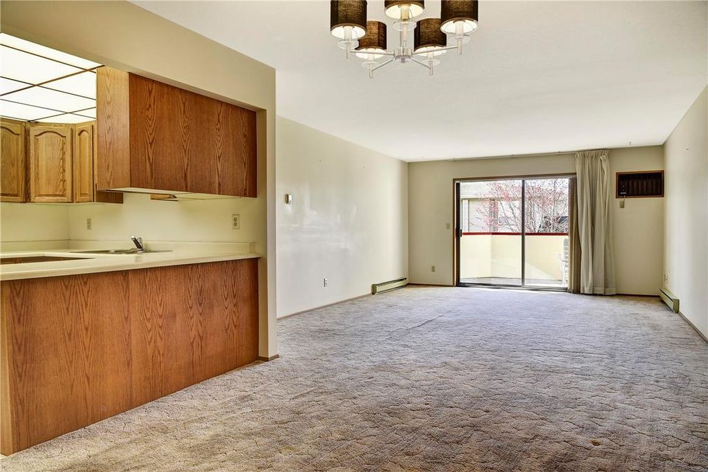 listing image 16510318175859959129