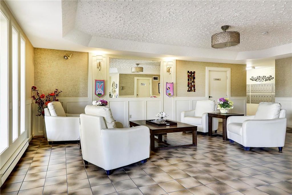 listing image 16516373654571751865