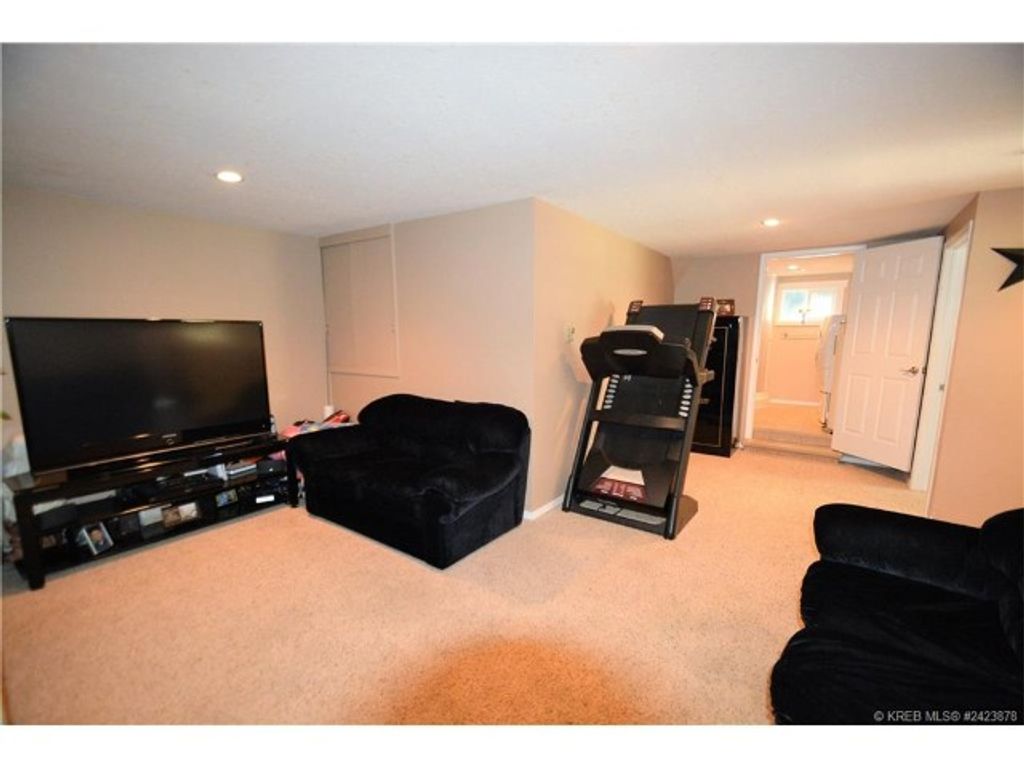 listing image 16517445518910989010