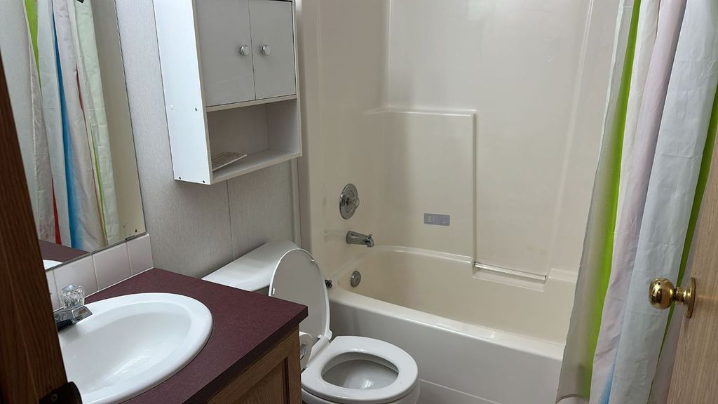 listing image 16512158975241073108