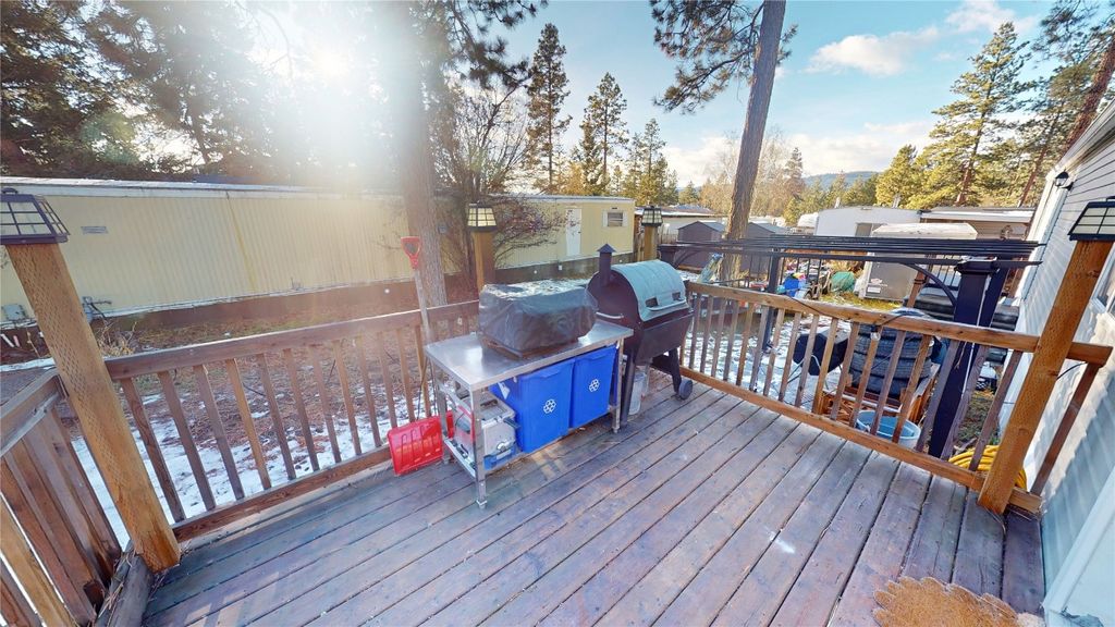 listing image 16510911789786171547