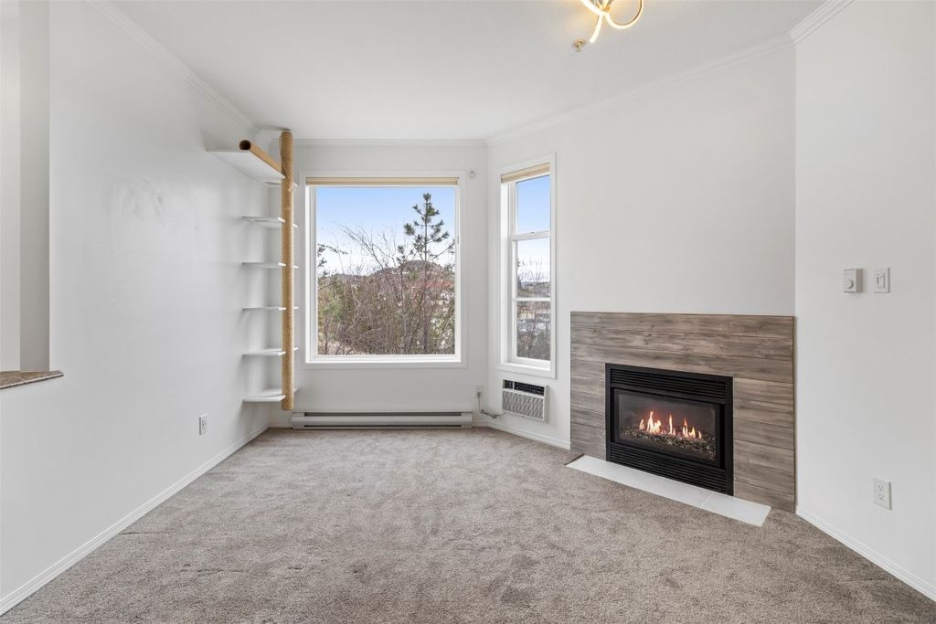 listing image 16515926396107613686