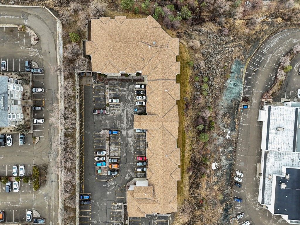 listing image 16513224877703904695