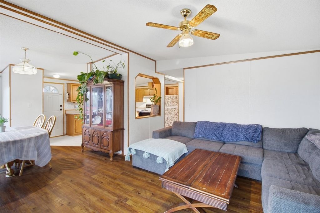 listing image 16517943665598337276