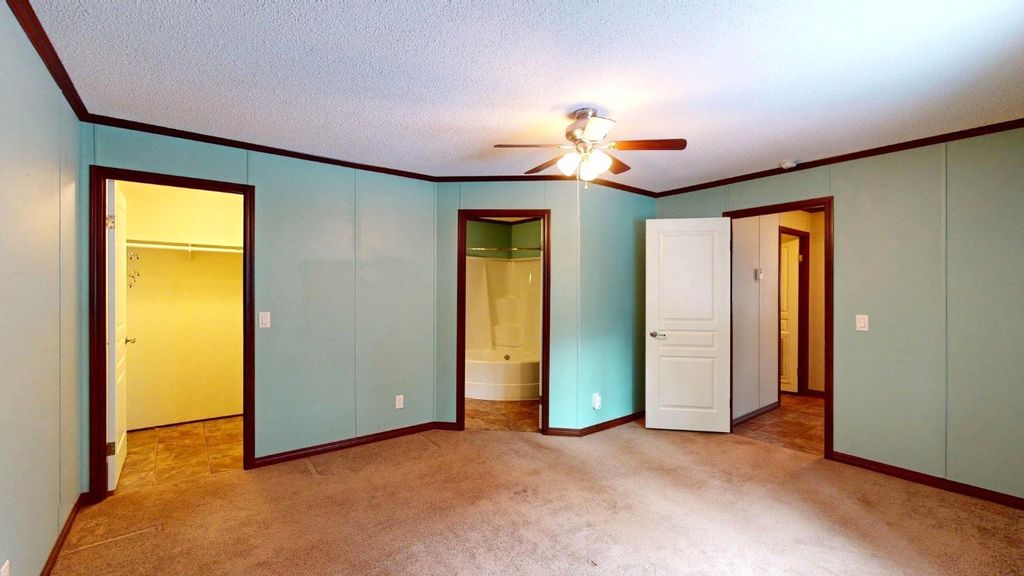 listing image 16519673392794311639