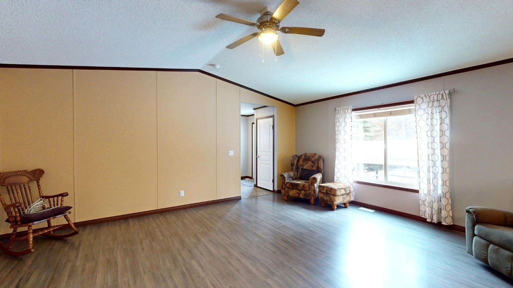 listing image 16515755694320418012