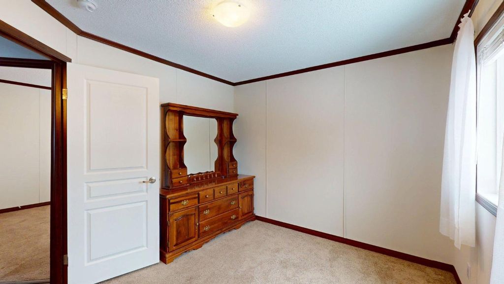 listing image 16514870316755686272