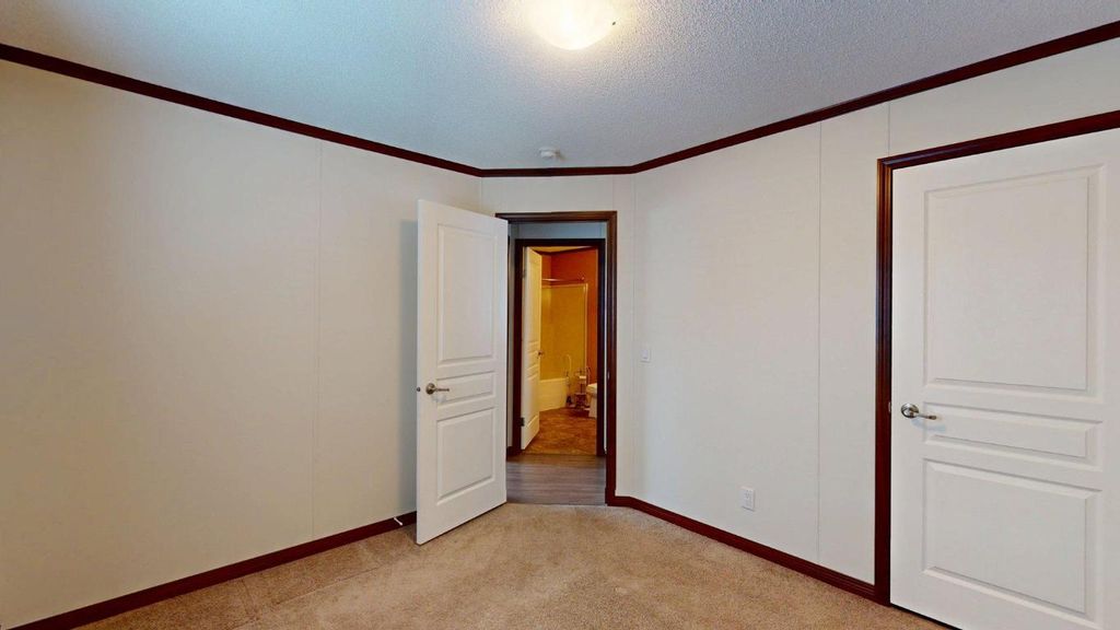 listing image 16513472184454372676