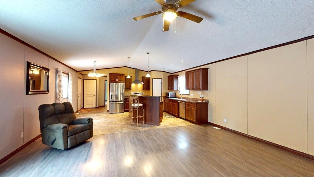 listing image 16510092044341206650