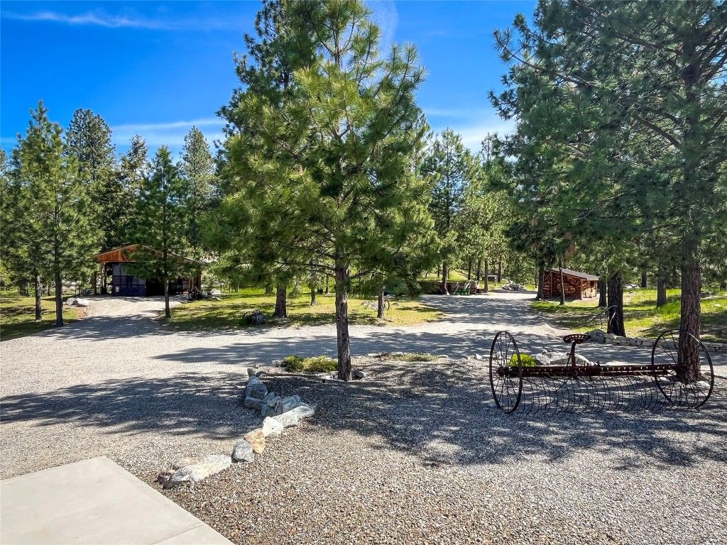 listing image 16510025929585919658