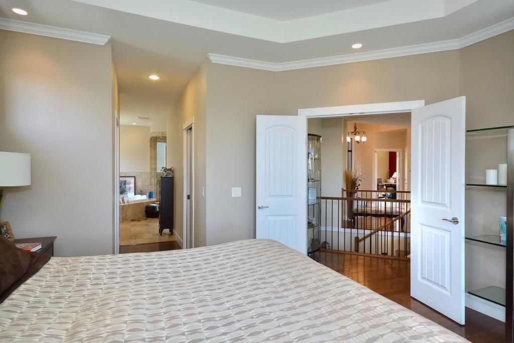 listing image 16517524462266845456
