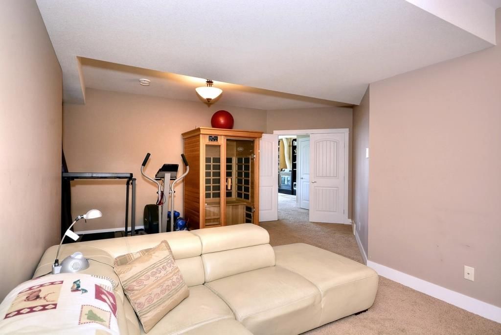 listing image 16517709693941420791