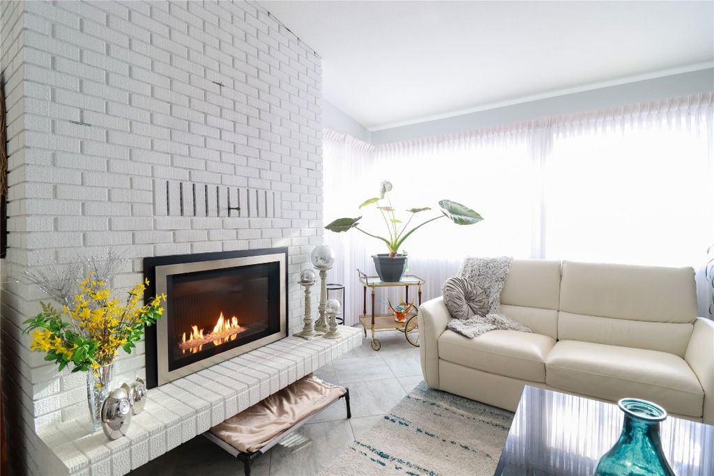 listing image 16516008362667890486