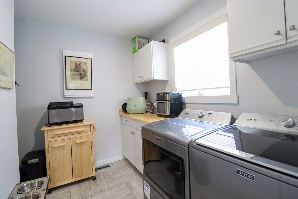 listing image 16514779717088313853