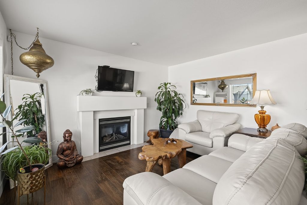 listing image 16514810997561574127