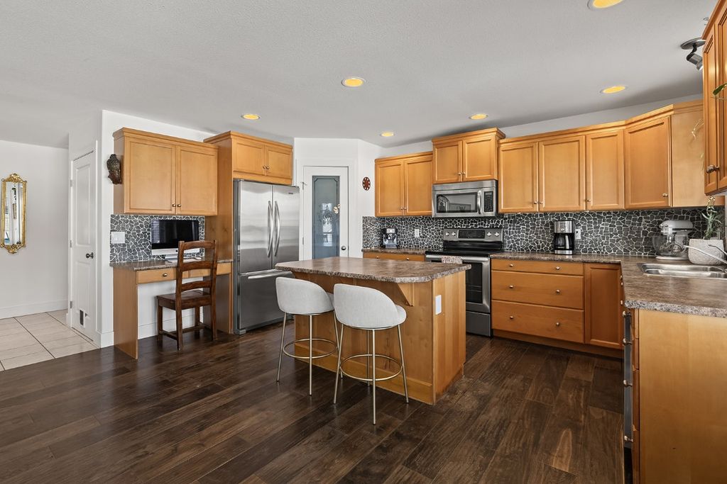 listing image 16517923562308256362