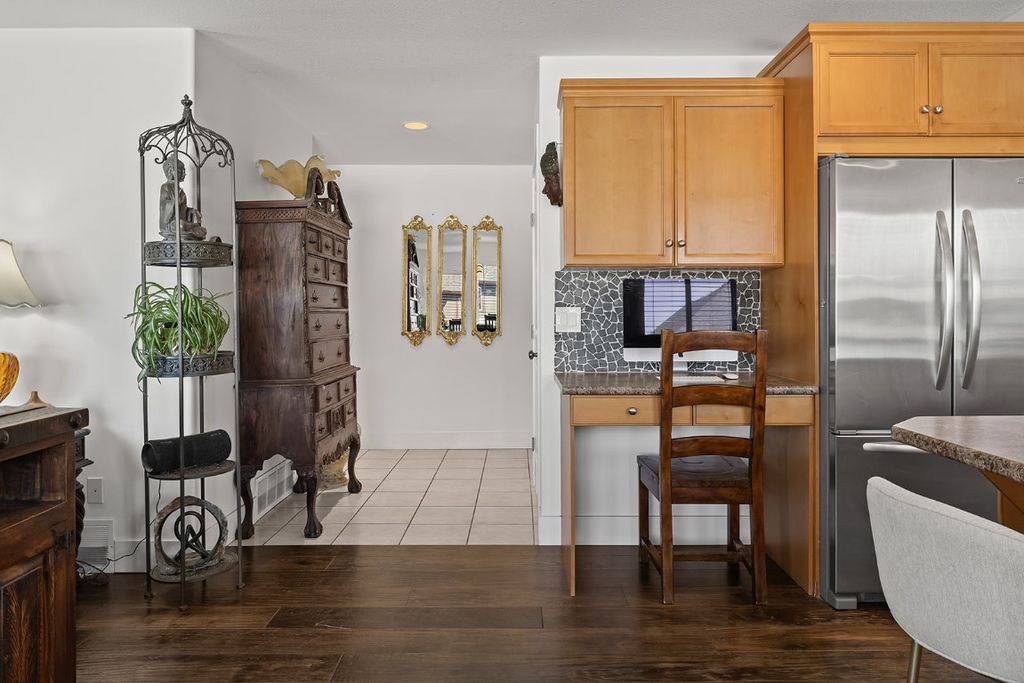 listing image 16515170241620599347