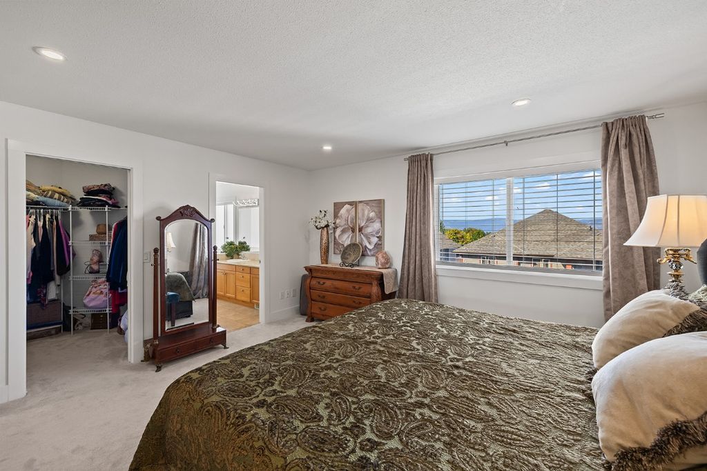 listing image 16511838740495003489