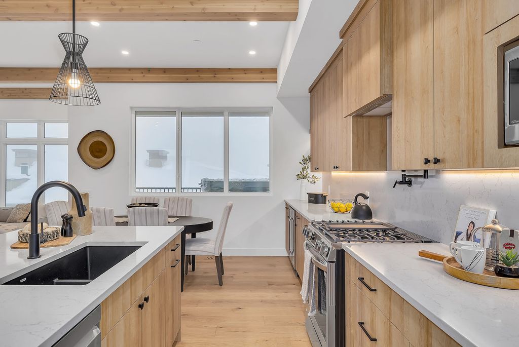 listing image 16514271099989818617
