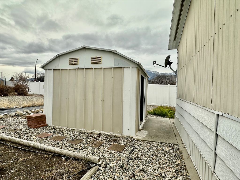 listing image 16512500507262278995