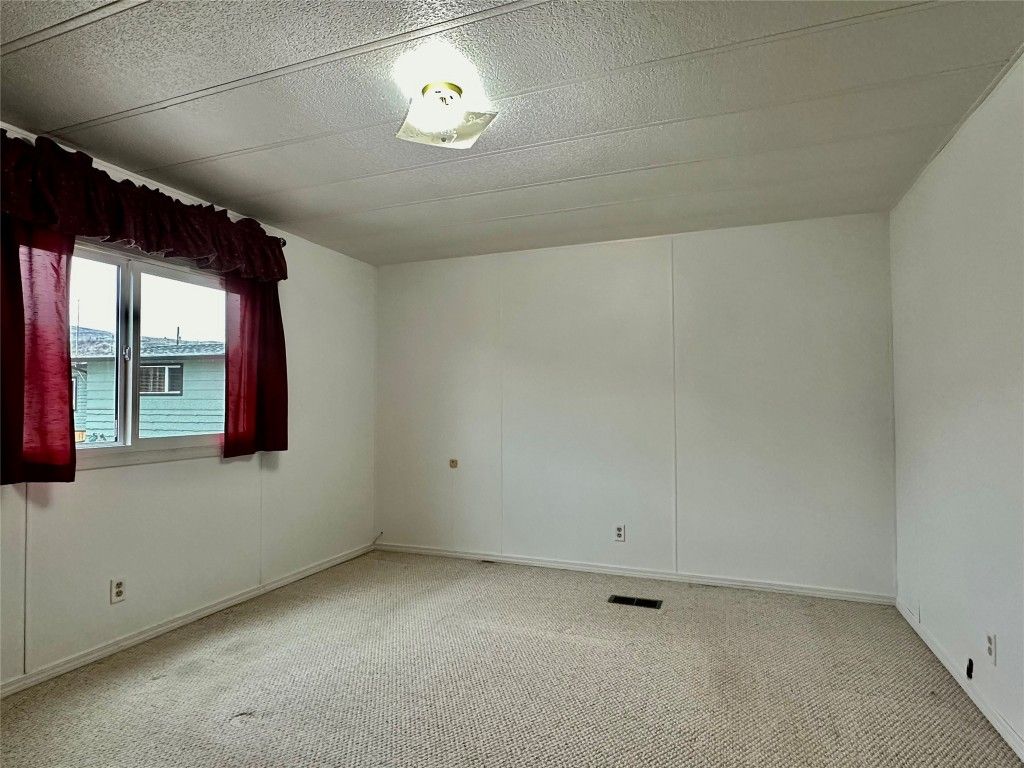 listing image 16515249034068360524