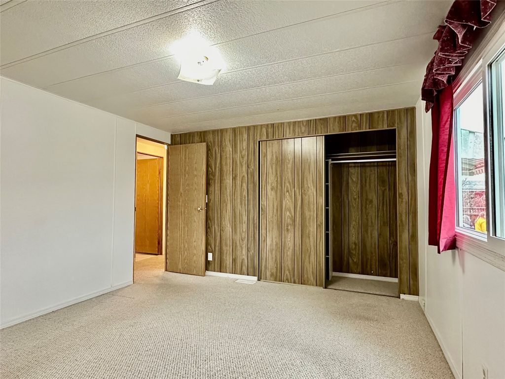 listing image 16516269017099650487